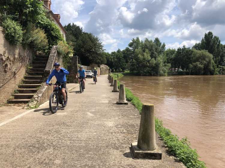 7 - Vacances à vélo - Dordogne / Périgord