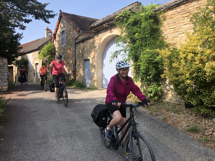 9 - Visite à vélo - Bourgogne