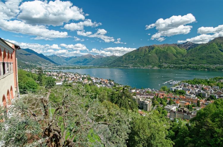 8 - Visite à vélo - Suisse